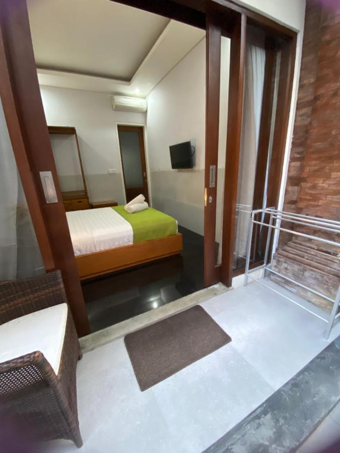 Rahayu Guest House Seminyak Екстериор снимка